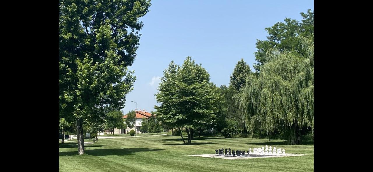K'S Place Apartment Pravets Golf Resort מראה חיצוני תמונה